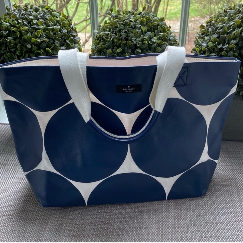 Kate Spade like new - Picture 8 of 11